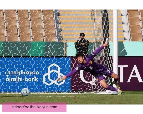 夸尔塔防守端表现稳健，成为球队后防线中的关键球员